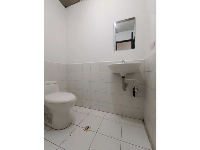 Local en arriendo en La Argentina, Manizales, 30 m² · foto 7 de 11