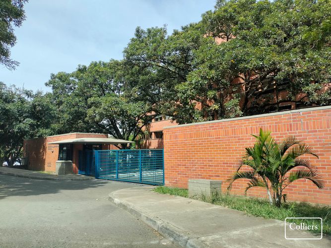 Oficina en arriendo en Belvedere, Bello, 1061 m² · foto 5 de 8