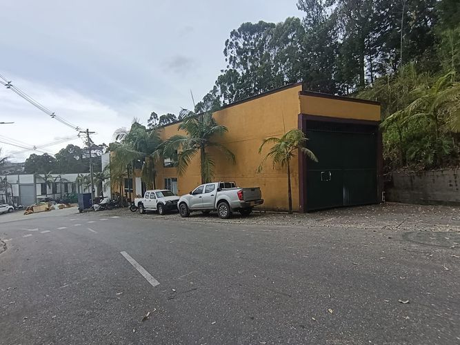 Bodega en arriendo en Guarne, 700 m² · foto 2 de 19