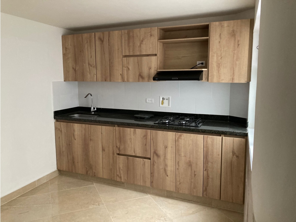 8BR Building in Laureles (1150 m²) for Sale