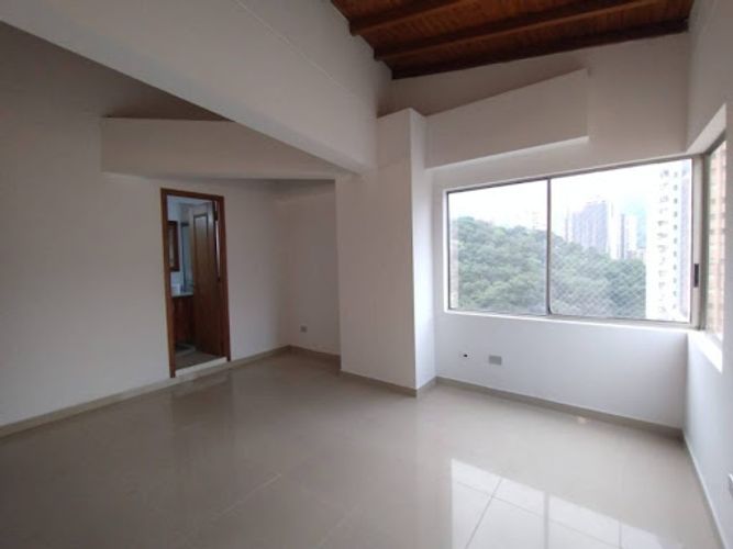 Apartamento de 4 alcobas en venta en Aves Maria, Sabaneta, 326 m² · foto 14 de 24