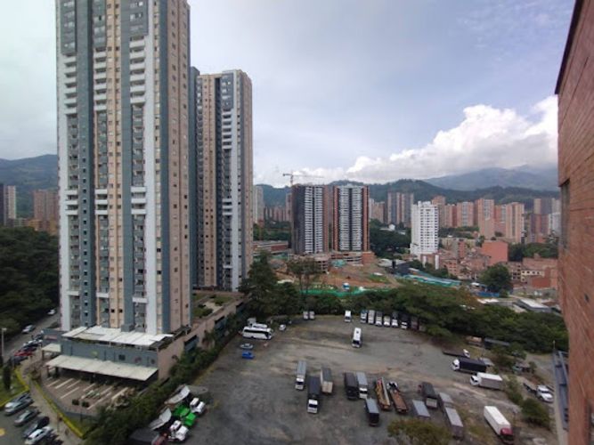 Apartamento de 4 alcobas en venta en Aves Maria, Sabaneta, 326 m² · foto 21 de 24