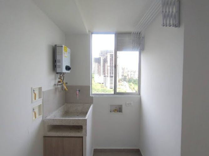 Apartamento de 2 alcobas en venta en Las Lomitas, Sabaneta, 60 m² · foto 4 de 19