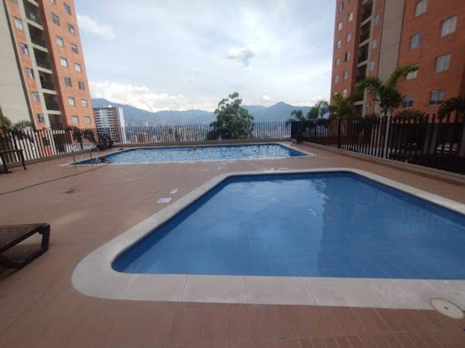 Apartamento de 2 alcobas en venta en Las Lomitas, Sabaneta, 60 m² · foto 8 de 19
