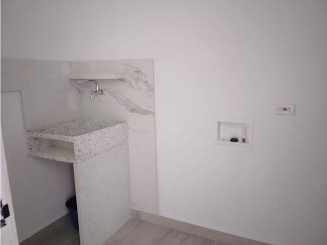Apartamento de 3 alcobas en venta en Aves Maria, Sabaneta, 74 m² · foto 12 de 13