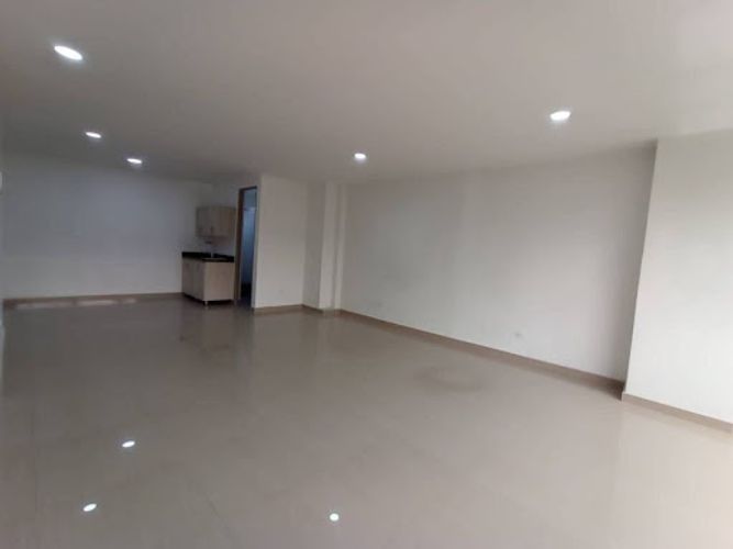 Oficina en arriendo en Calasanz, Medellín, 5 m² · foto 3 de 8