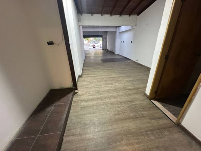 Local en arriendo en La Castellana, Medellín, 120 m² · foto 4 de 11