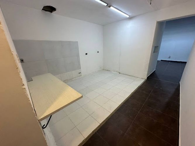 Local en arriendo en La Castellana, Medellín, 120 m² · foto 9 de 11