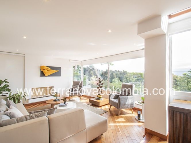 Casa de 4 alcobas en venta en Sotileza, Bogotá, 400 m² · foto 2 de 20