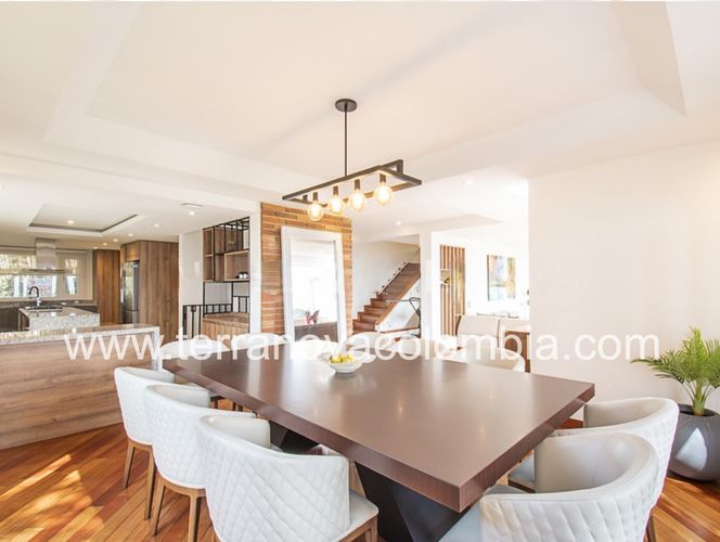 Casa de 4 alcobas en venta en Sotileza, Bogotá, 400 m² · foto 4 de 20