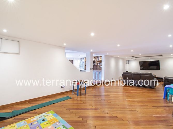Casa de 4 alcobas en venta en Sotileza, Bogotá, 400 m² · foto 18 de 20