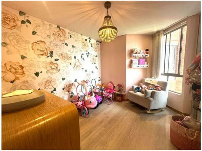 Apartamento de 3 alcobas en venta en Los Naranjos, Medellín, 123 m² · foto 18 de 19