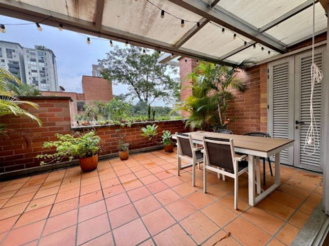 Apartamento de 2 alcobas en venta en Alejandria, Medellín, 125 m² · foto 10 de 24