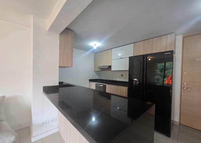 Apartamento de 3 alcobas en venta en Belén, Medellín, 95 m² · foto 3 de 17