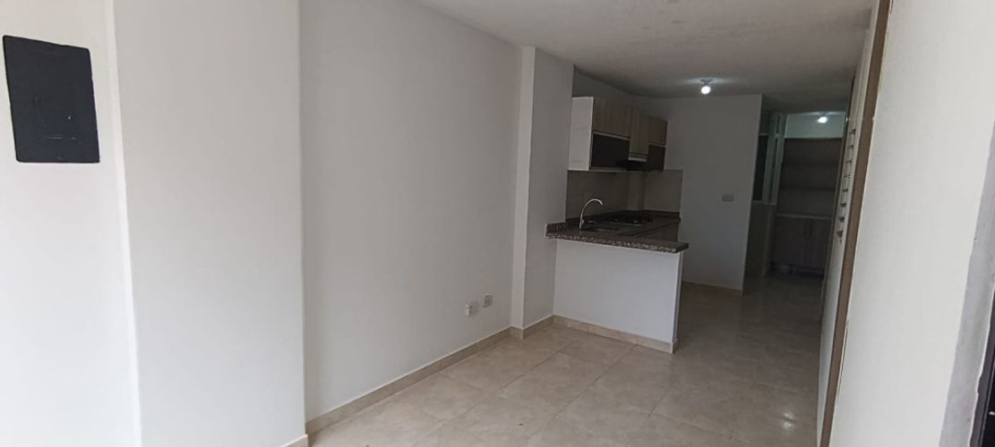 Apartamento de 2 alcobas en venta en Puerto Madero, Girón · foto 2 de 13