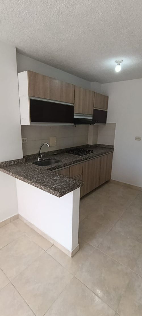 Apartamento de 2 alcobas en venta en Puerto Madero, Girón · foto 3 de 13