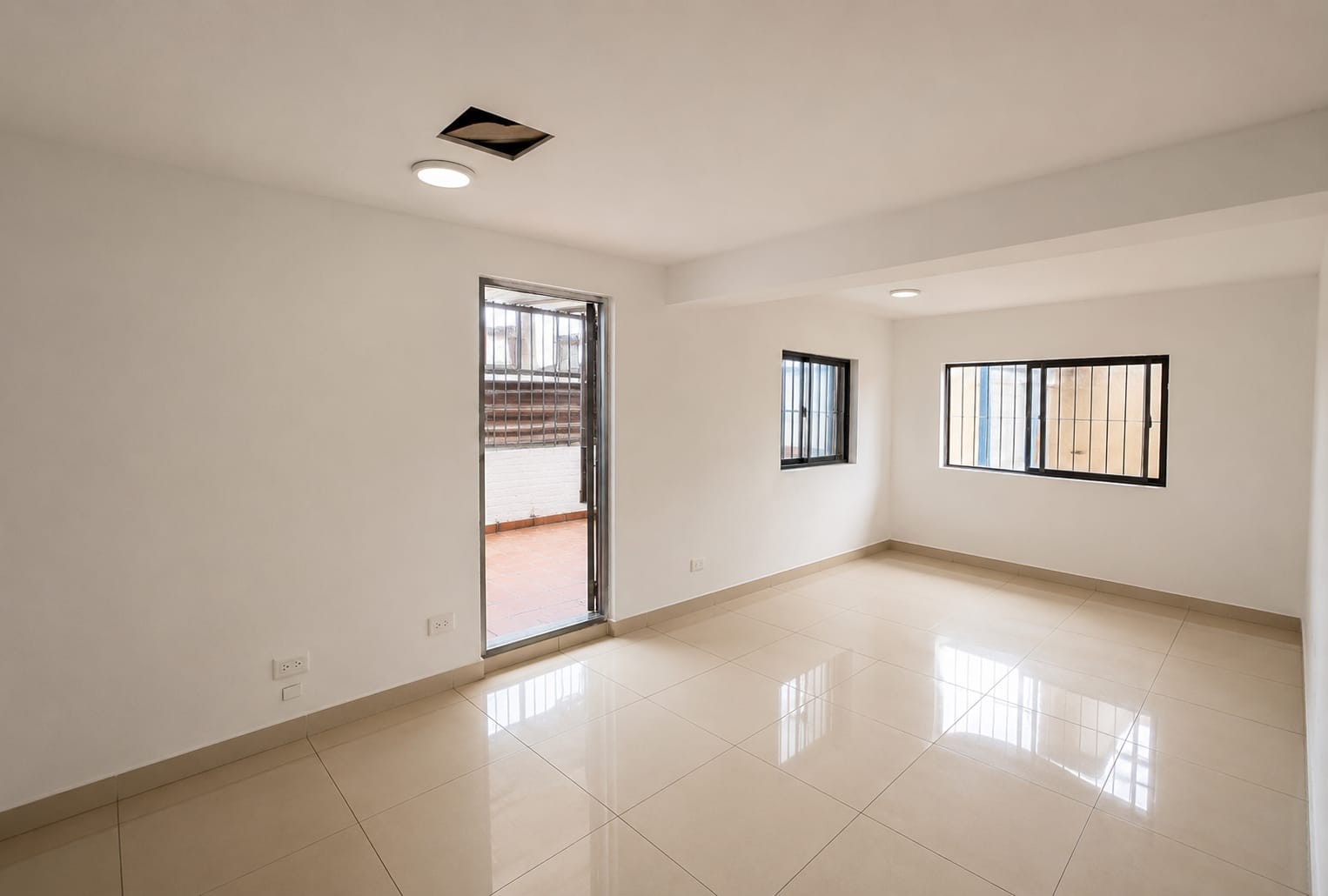 Warehouse for sale in Guayabal, Medellín 4