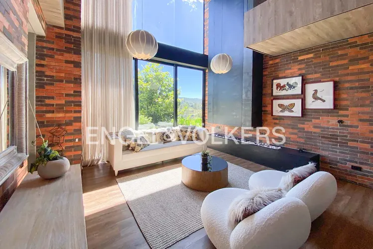 Casa de 6 alcobas en venta en Loma Del Escobero, Envigado, 1113 m² · foto 17 de 24