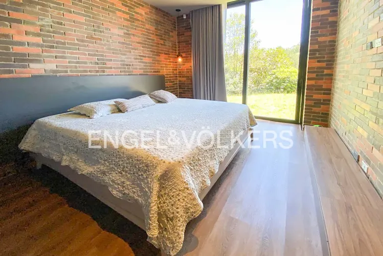 Casa de 6 alcobas en venta en Loma Del Escobero, Envigado, 1113 m² · foto 6 de 24