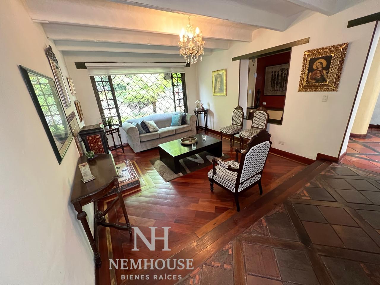 Casa en venta en Santa Ana, Bogotá · foto 2 de 21