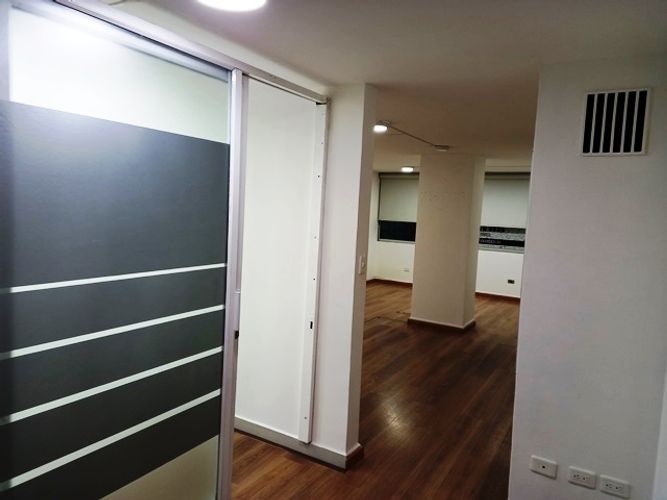 Oficina en venta en Santa Monica, Cali, 43 m² · foto 19 de 24