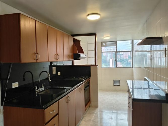 Apartamento de 3 alcobas en arriendo en Vía Las Palmas, Medellín, 100 m² · foto 4 de 20