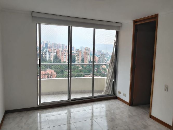 Apartamento de 3 alcobas en arriendo en Vía Las Palmas, Medellín, 100 m² · foto 2 de 20