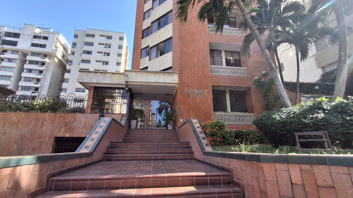 Departamento en alquiler bajo precio de mercado en Altos del prado