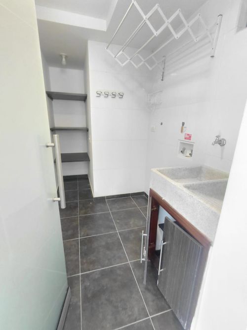 Apartamento de 3 alcobas en arriendo en Loma Del Esmeraldal, Envigado, 94 m² · foto 5 de 14