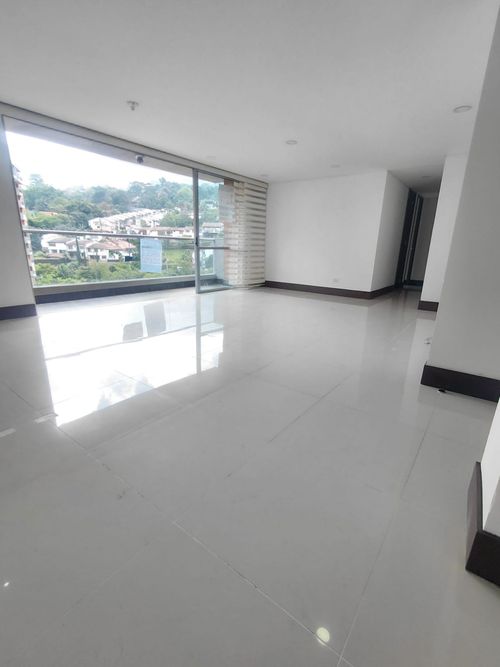 Apartamento de 3 alcobas en arriendo en Loma Del Esmeraldal, Envigado, 94 m² · foto 6 de 14