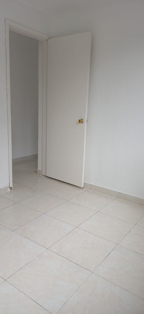 Apartaestudio en arriendo en Canaima, Bogotá, 45 m² · foto 2 de 11