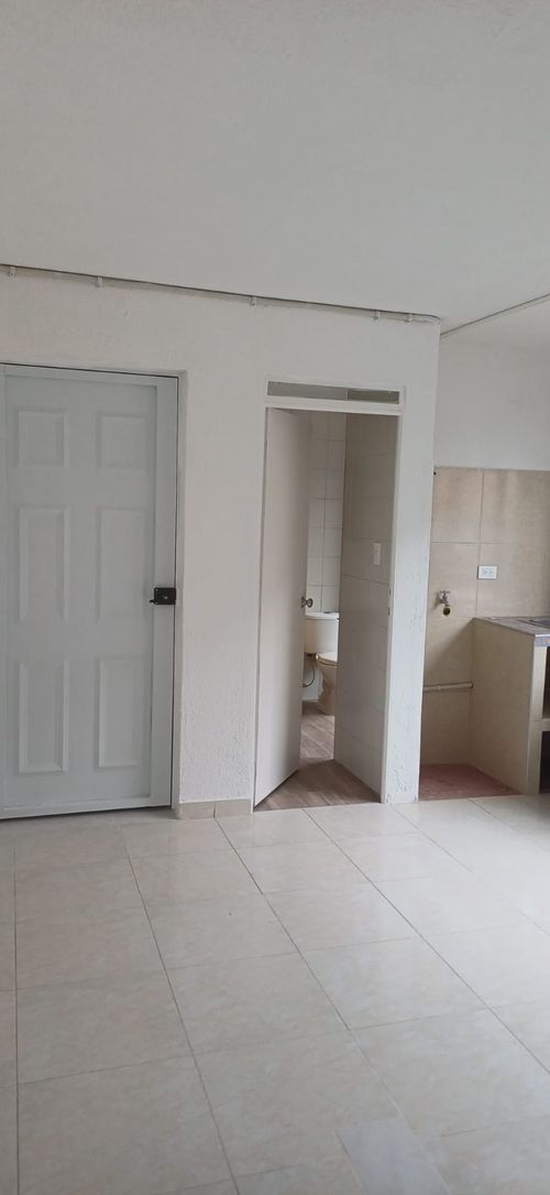 Apartaestudio en arriendo en Canaima, Bogotá, 45 m² · foto 5 de 11