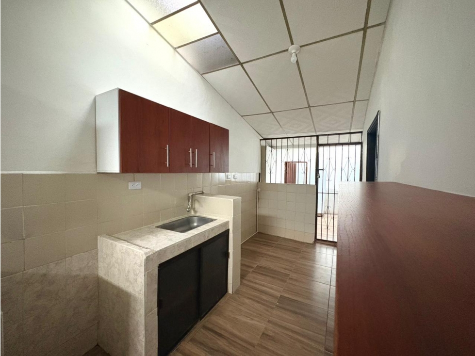 Casa en venta en Kenedy, Pereira · foto 3 de 24