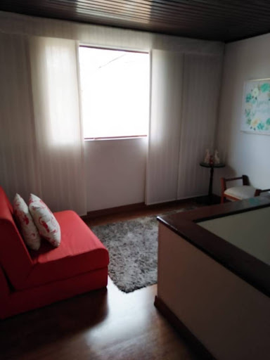 Casa en venta en Alamos, Bogotá · foto 2 de 24
