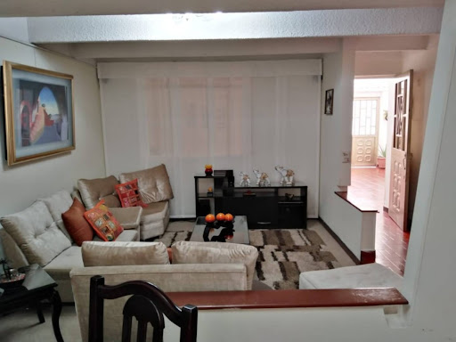 Casa en venta en Alamos, Bogotá · foto 9 de 24