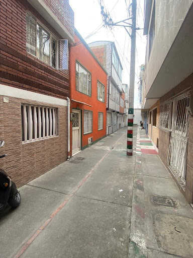 Casa en venta en Fontibon, Bogotá · foto 3 de 24
