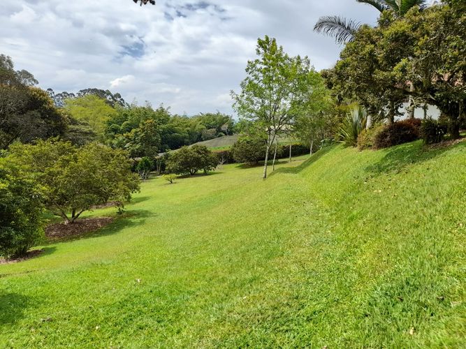 Finca en venta en El Carmen De Viboral, El Carmen de Viboral, 3850 m² · foto 3 de 24