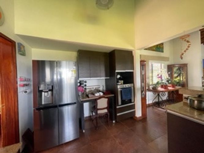 Casa de 4 alcobas en venta en La Ceja · foto 7 de 24