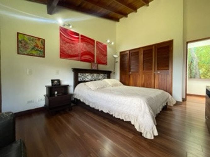 Casa de 4 alcobas en venta en La Ceja · foto 13 de 24