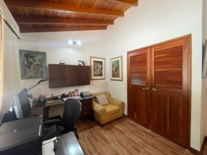 Casa de 4 alcobas en venta en La Ceja · foto 18 de 24