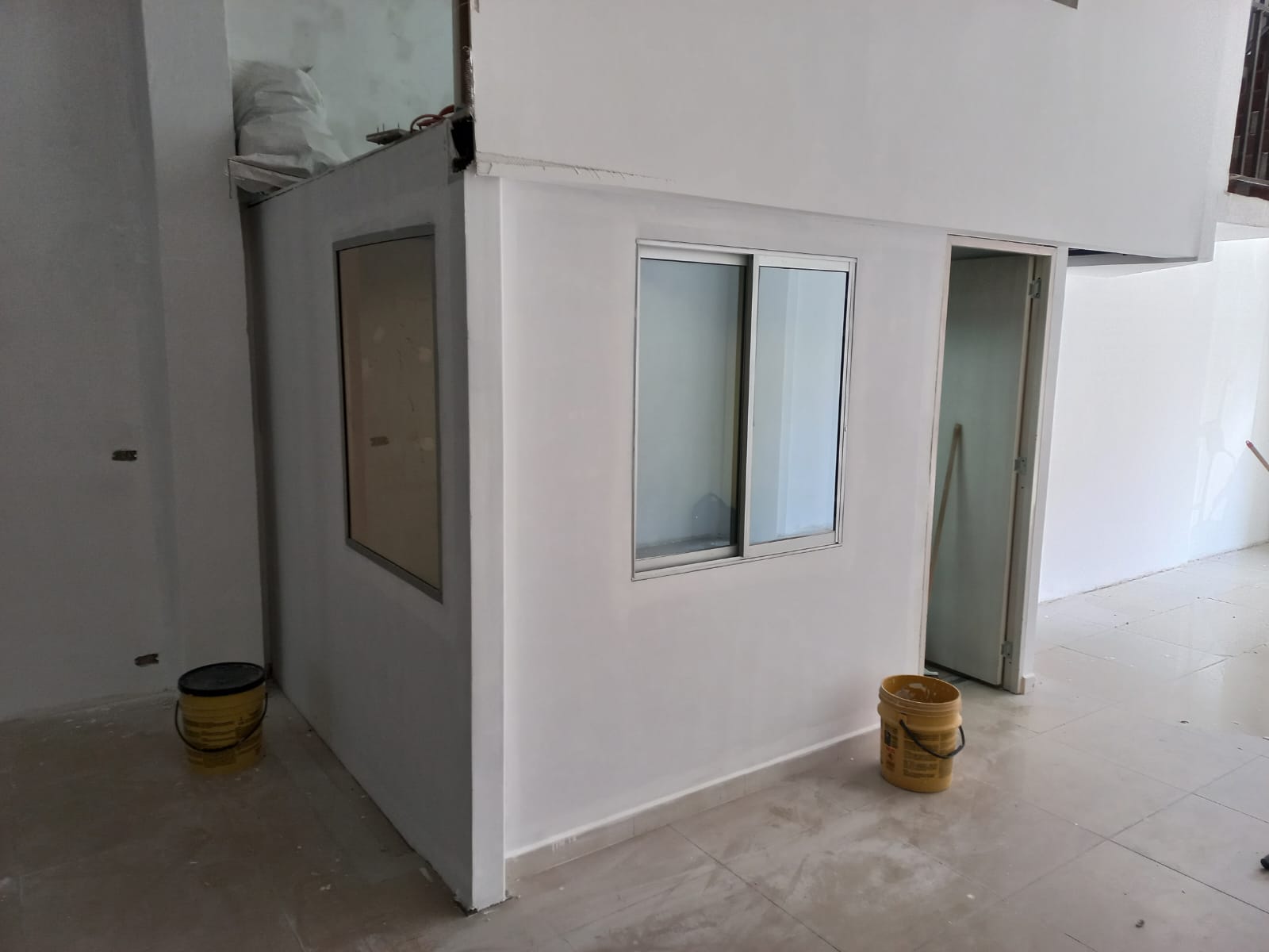 Warehouse for sale in Barrio Triste, Medellín 2