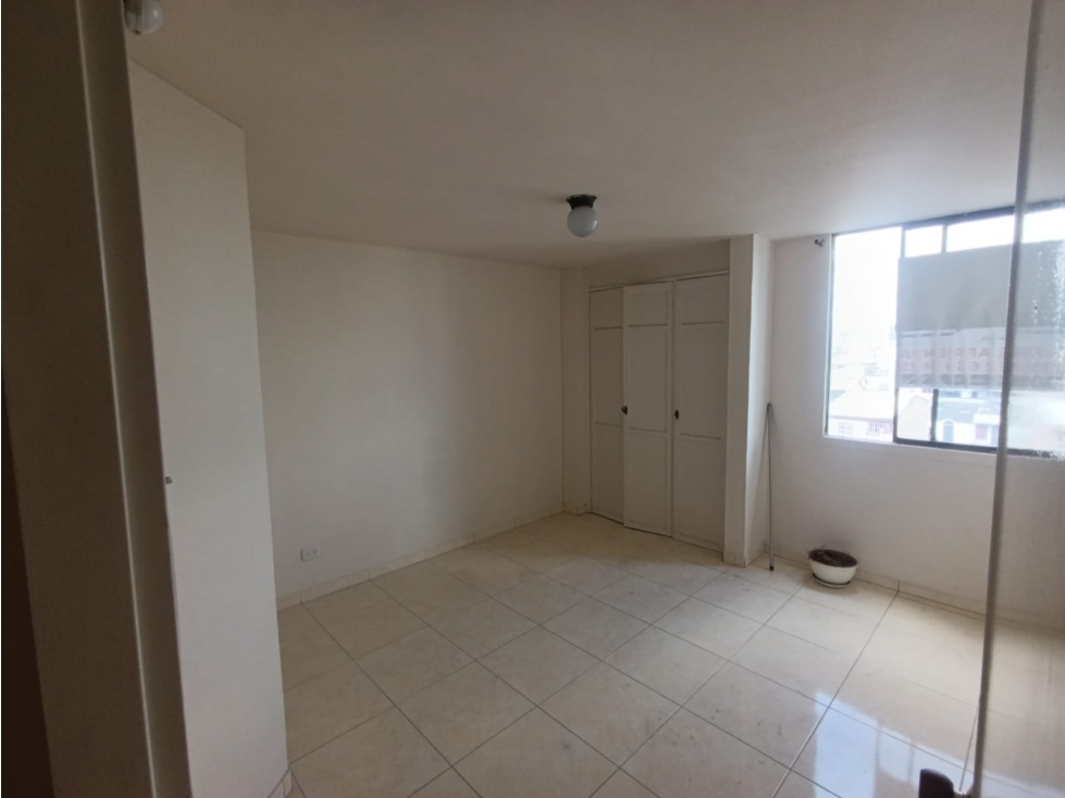 Apartamento en venta en Sector Plaza De Bolivar, Pereira · foto 3 de 15