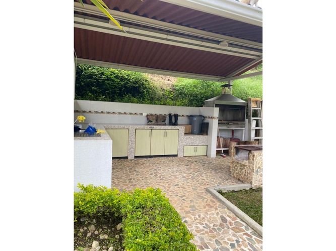 Finca en venta en La Florida, Dosquebradas, 400 m² · foto 8 de 18