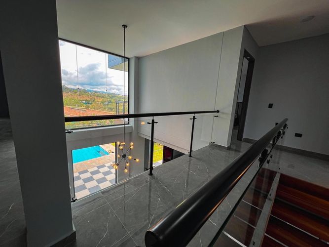 Casa de 8 alcobas en venta en Ruitoque, Floridablanca, 740 m² · foto 8 de 18