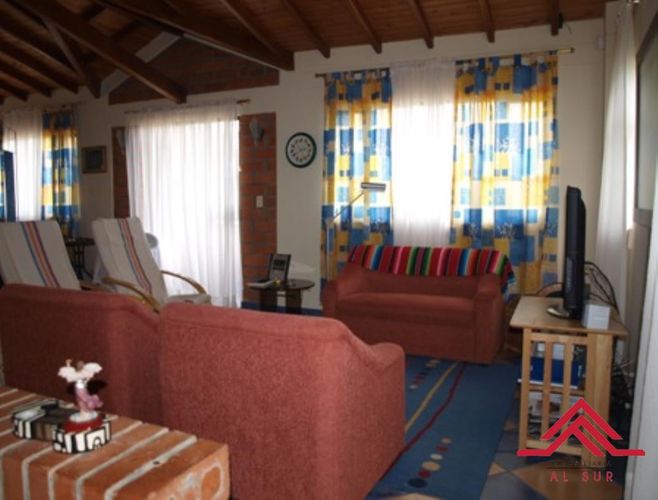 Casa de 3 alcobas en venta en San Jose, Guarne, 240 m² · foto 8 de 15