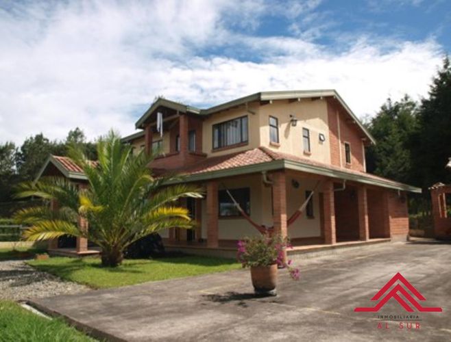 Casa de 3 alcobas en venta en San Jose, Guarne, 240 m² · foto 15 de 15