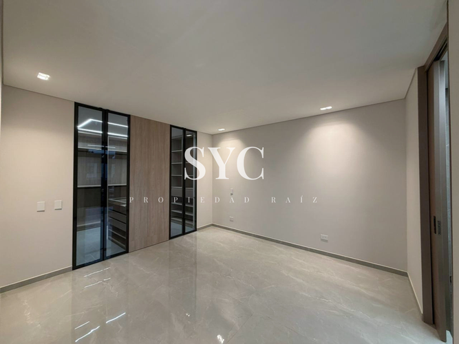 Casa de 4 alcobas en venta en Barro Blanco, Rionegro, 245 m² · foto 11 de 24
