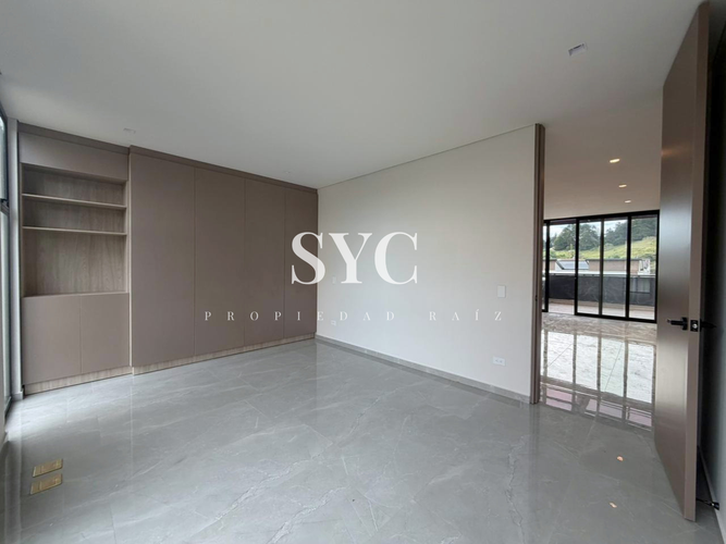 Casa de 4 alcobas en venta en Barro Blanco, Rionegro, 245 m² · foto 13 de 24