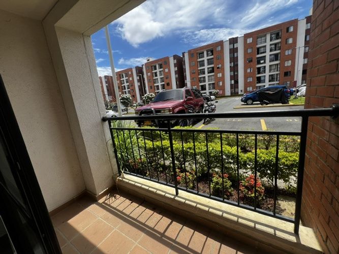 Apartamento de 3 alcobas en venta en Parque Natura, Jamundí, 60 m² · foto 5 de 24