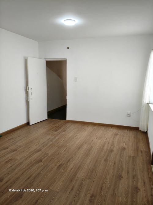 Apartamento de 2 alcobas en venta en Las Nieves, Bogotá, 65 m² · foto 2 de 10